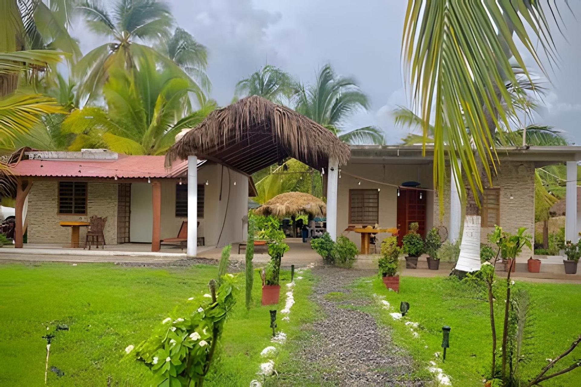 Casa Las Palmas Playa La Saladita 锡瓦塔塔内霍 外观 照片