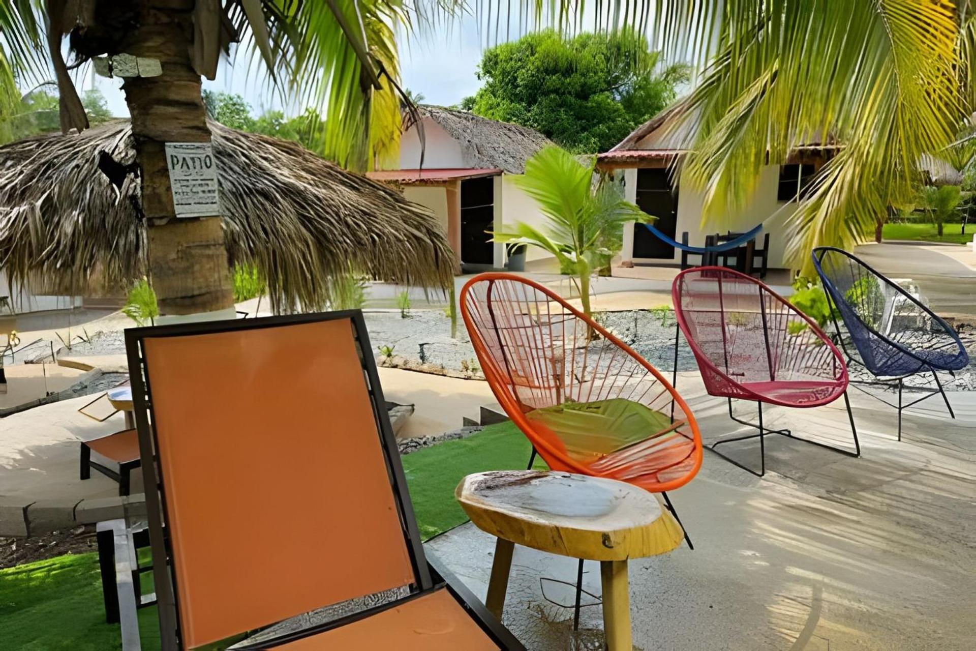 Casa Las Palmas Playa La Saladita 锡瓦塔塔内霍 外观 照片