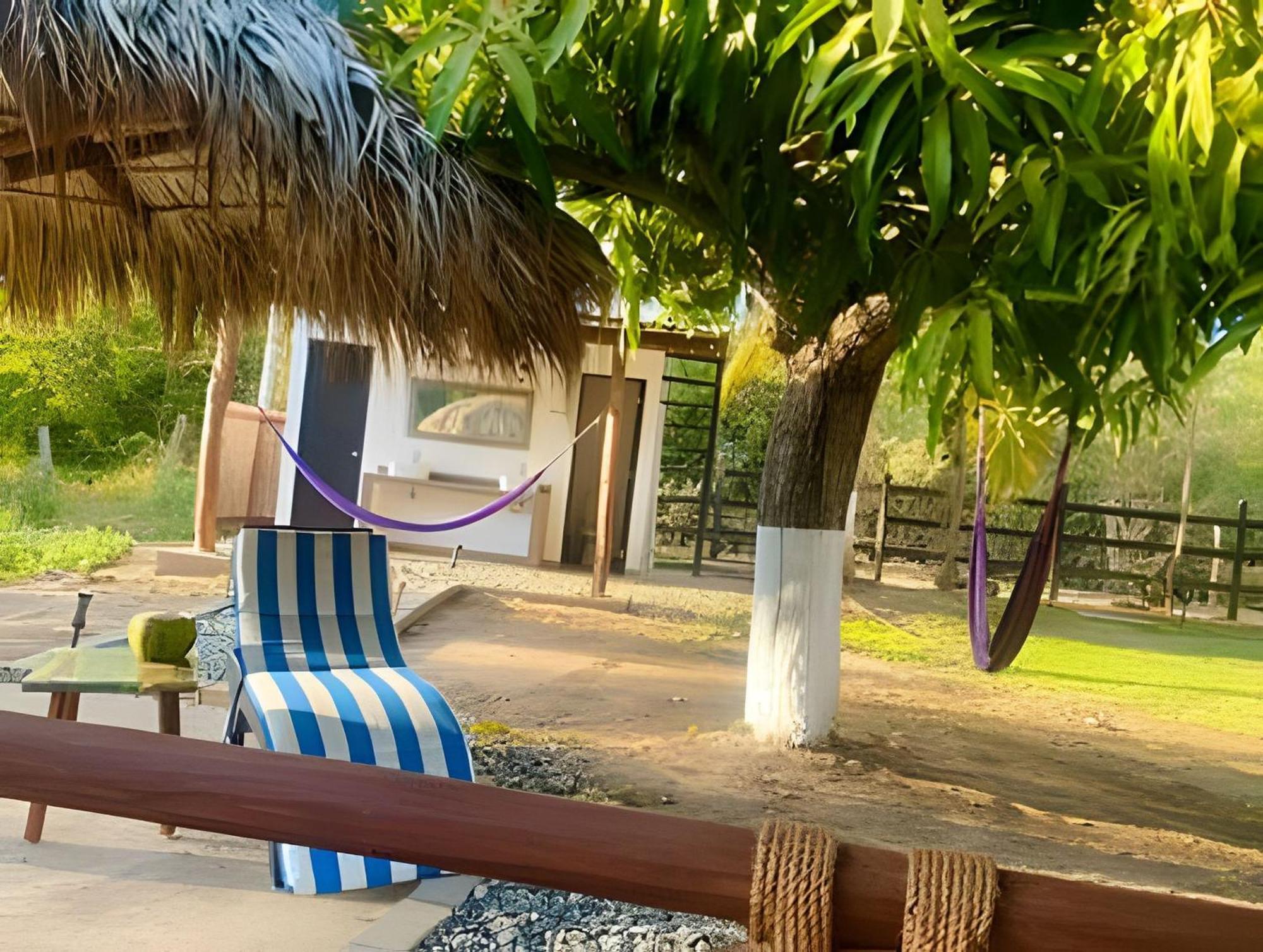 Casa Las Palmas Playa La Saladita 锡瓦塔塔内霍 外观 照片