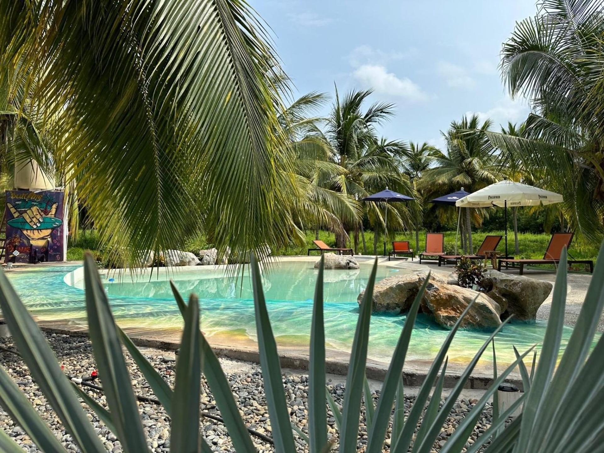 Casa Las Palmas Playa La Saladita 锡瓦塔塔内霍 外观 照片